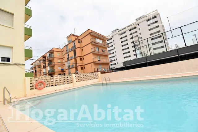 ¡SEGUNDA LÍNEA DE PLAYA! EXTERIOR REFORMADO CON GARAJE, PISCINA Y TERRAZA — 25