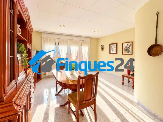 CHALET PAREADO EN VENTA EN SALLENT | 329.000 € - foto 3