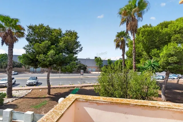 DÚPLEX CON SOLÁRIUM, JARDÍN, PISCINA Y JUNTO A C.C.HABANERAS/ CARREFOUR — 17