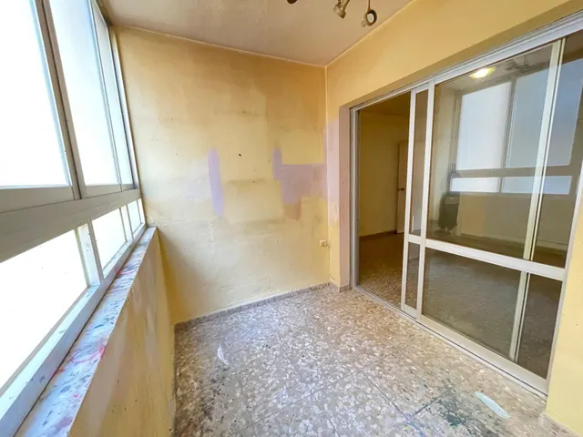 Piso junto a la Plaza de Toros. — 27
