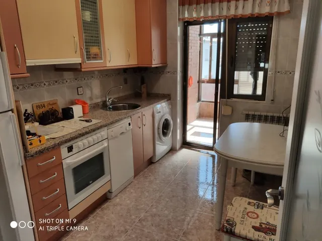 SE VENDE PISO DE 83 M2, REFORMADO Y AMUEBLADO EN VALENCIA DE