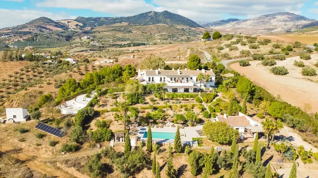 Finca rústica 13 habitaciones 999m² en venta - South of spain — 2