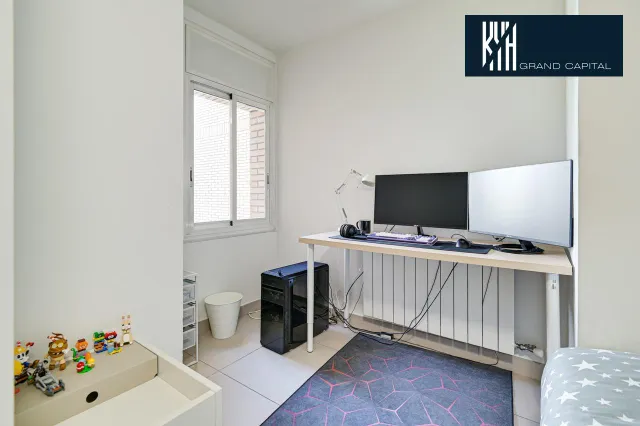 PISO LLUIS PERICOT — 22