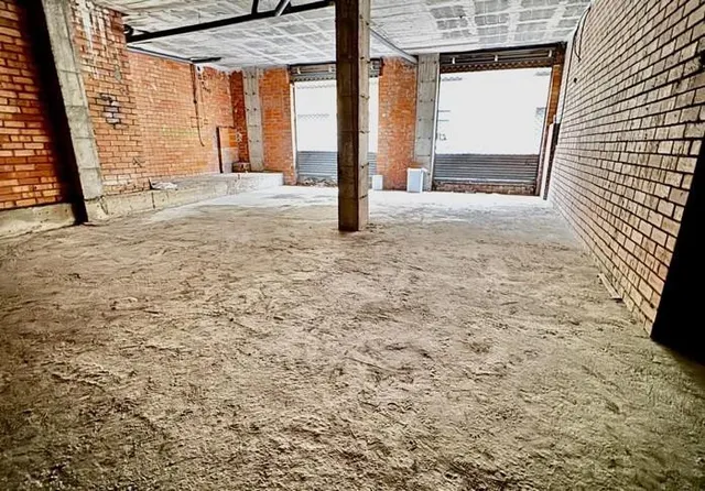 LOCAL COMERCIAL D’OBRA NOVA AL CENTRE D’IGUALADA – 250 m2 - foto 4