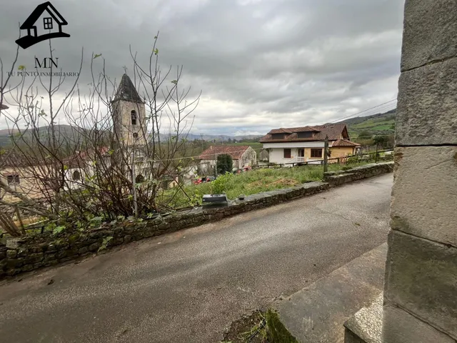 CASA INDEPENDIENTE CON PARCELA EN SANTIBÁÑEZ DE VILLACARRIED