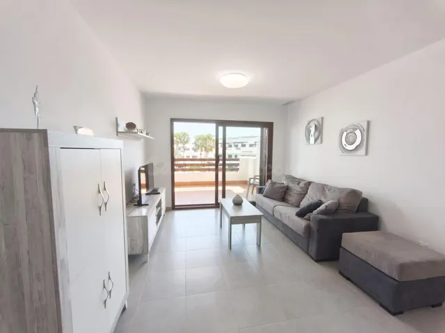 AMPLIO APARTAMENTO DE 3 DORMITORIOS A 600 METROS DE LA PLAYA - foto 4