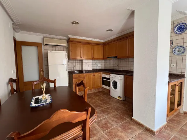 Piso en Venta con Vistas al Mar en Playa Levante, Santa Pola