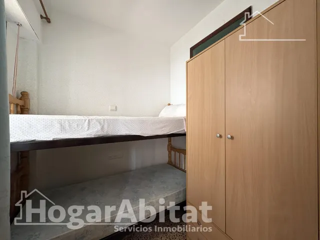 APARTAMENTO CON DOS BALCONES Y GARAJE CERCA DE LA PLAYA — 20