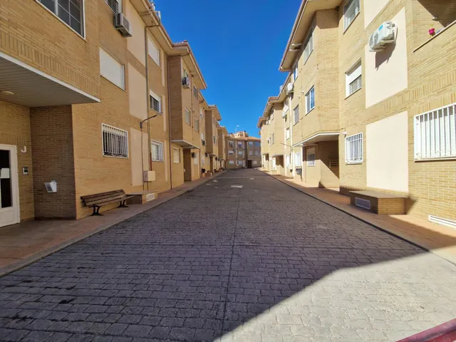 AOC VENDE PISO TOTALMENTE REFORMADO EN LOMINCHAR 2,HAB,2 BAÑOS, GARAJE Y TRASTERO. — 42