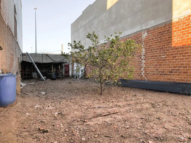 SOLAR EN BRUTO EN VENTA EN AVDA. DE CÁNOVAS Y ALREDEDORES