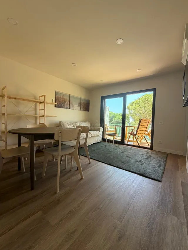 Apartamento totalmente reformado al lado de la cala Cap Roig - foto 3