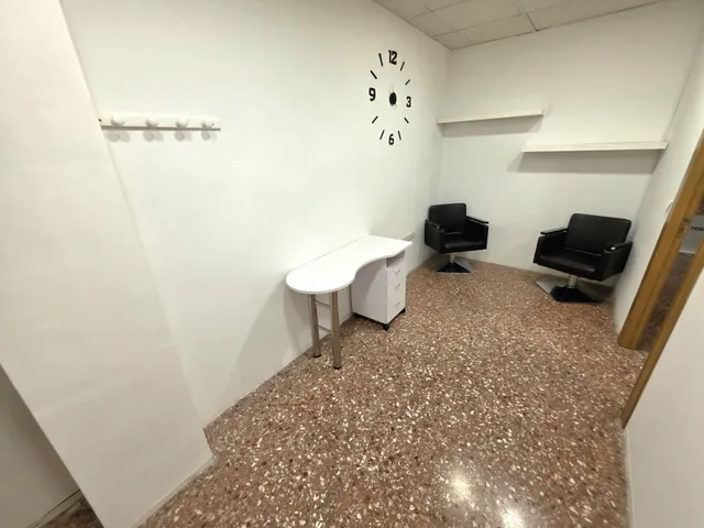 LOCAL EN VENTA SITUADO EN LA RONDA MIJARES DE CASTELLÓN — 13