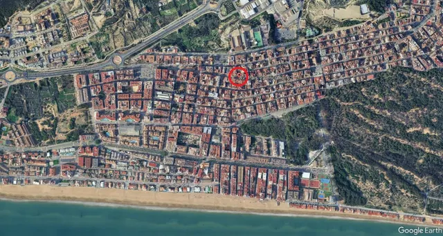 Parcela / Casa de pueblo en la avenida principal de Guardama - foto 3