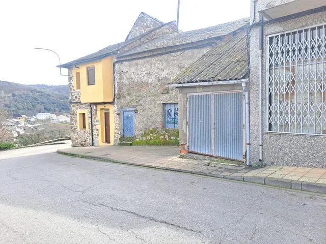 VENTA: Casa Rústica en Toreno — 2