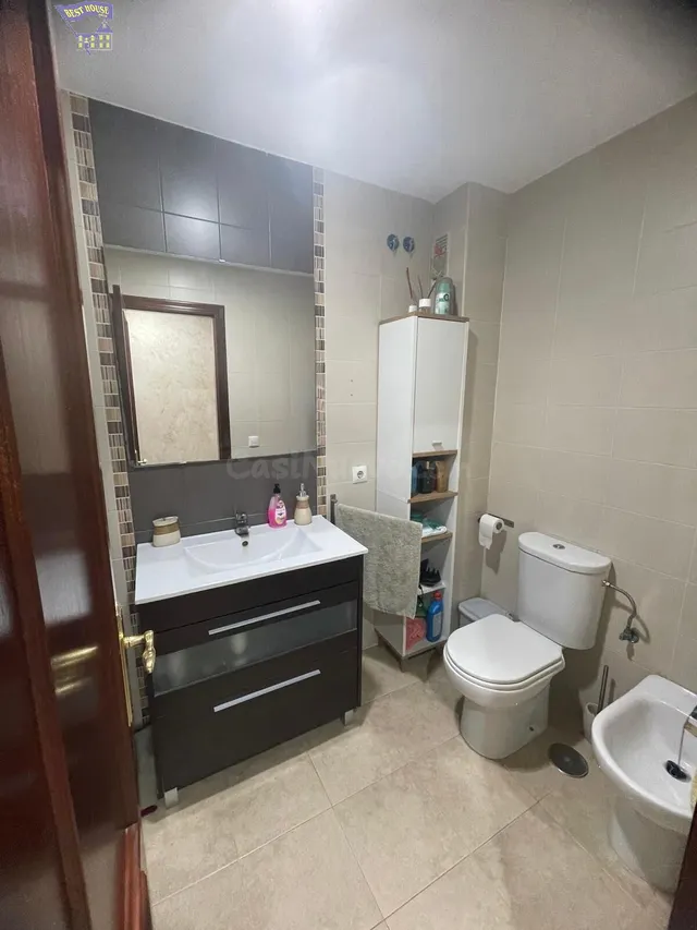 SE VENDE PISO EN ARCOS DE LA FRONTERA (ZONA PORTICHUELO) - foto 4