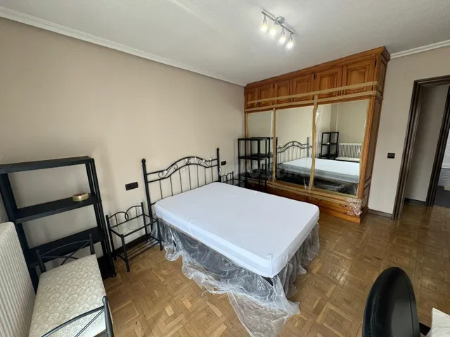 Piso 4 habitaciones en alquiler - Carmelitas-Oeste - foto 4