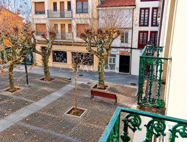 Edificio en venta en Ourense centro con vistas a la Plaza de la Trinidad — 8