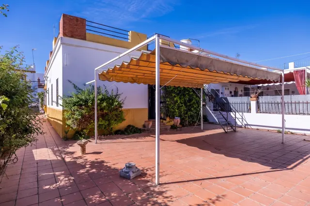 ¡oportunidad única en el corazón de Gines! — 33