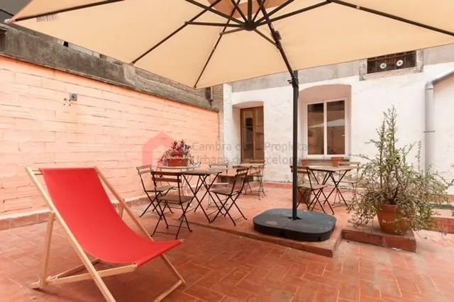 Vivienda con terraza en Santa Caterina i la Ribera con rentabilidad — 3