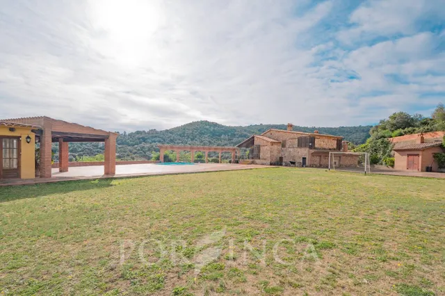 Villa Rústica en plena naturaleza de la Costa Brava con Pisc - foto 3