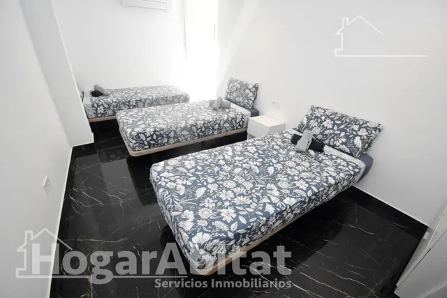 ¡Espectacular! Amplio, moderno y reformado, todo amueblado y cerca del centro — 16