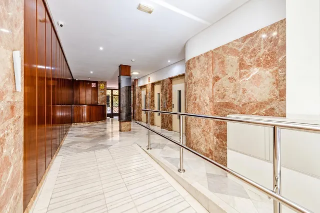 Exclusiva oficina de 153 m2 en pleno centro histórico de málaga, junto a la Catedral — 47