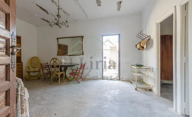 Ref. 04375- EXCLUSIVA- Chalet con múltiples posibilidades en - foto 5