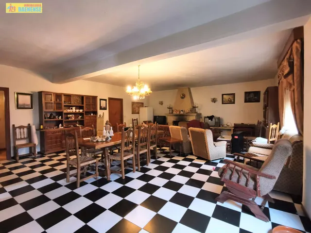 Chalet en venta — 9