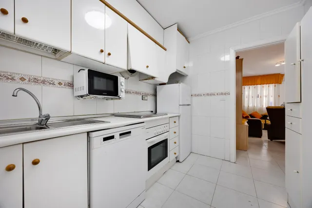 Bungalow planta baja con jardín y piscina junto c.comercial — 21