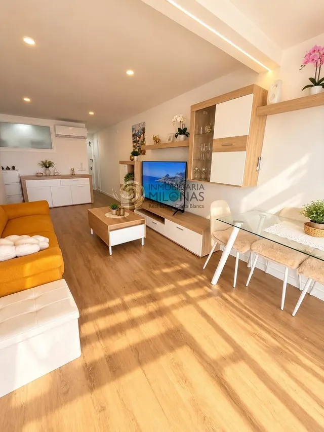 Exclusivo estudio totalmente reformado en primera línea de playa levante – Benidorm — 11