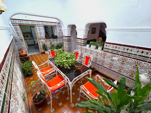 GRAN CASA DE TRES PLANTAS, 5 DORMITORIOS, TERRAZAS Y GARAJE EN CHICLANA DE LA FRONTERA — 25