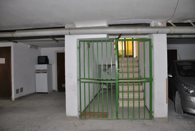 Se vende plaza de parking en Cunit pueblo a 5 min. andando de la playa. — 3