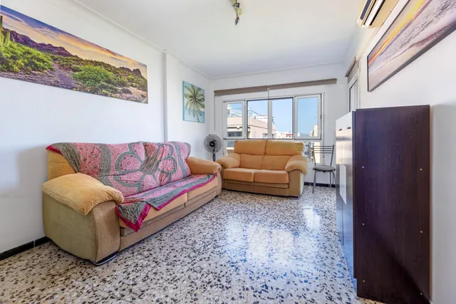 Piso luminoso con terraza y bonitas vistas en Palma - foto 5