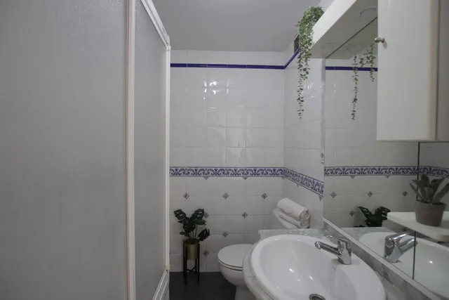 Vivienda en Benalmádena Costa a 50 metros de la playa, con vistas al mar — 25