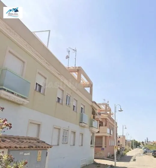 Venta de garaje en Cuevas del Almanzora - Almería - foto 2