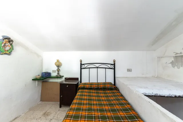 BONITA CASA DE PUEBLO EN LA VALL DE ALMONACID — 28