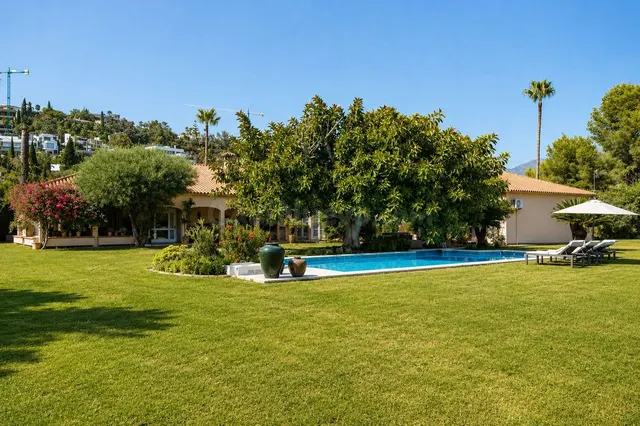 Villa 4 habitaciones 578m² en venta - ARQUEROS — 4