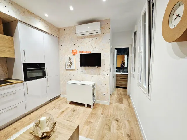 APARTAMENTO REFORMADO Y AMUEBLADO EN EL CORAZÓN DE MALASAÑA - foto 4