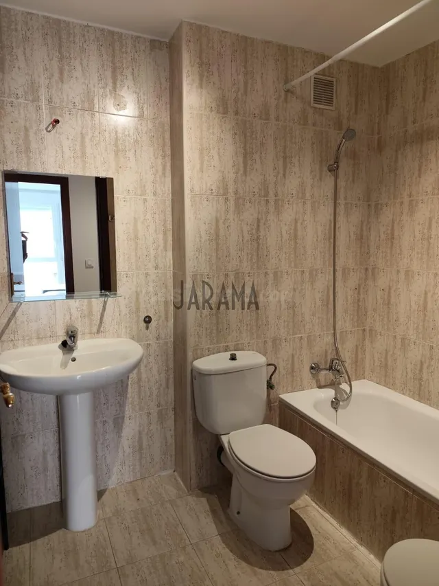 Piso alquiler para EMPRESAS - foto 2