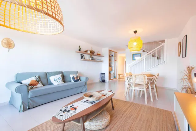 Maravilloso duplex con vistas al mar, parking y piscina comu - foto 2