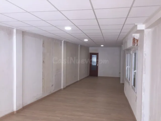 Local comercial en Ramon y Cajal — 2