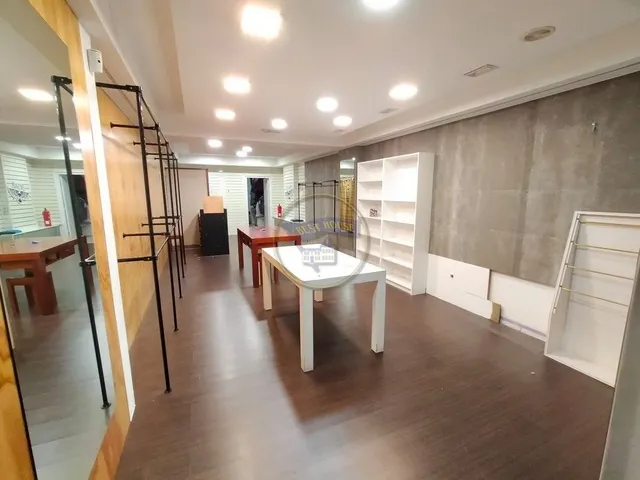 LOCAL COMERCIAL DE 86 M2 EN GRAN VIA, PROXIMO A PLAZA AMERICA — 9