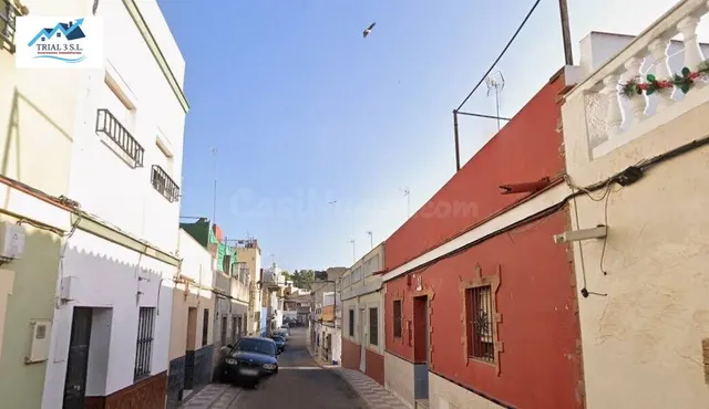 Venta de Casa en Alcalá del Río — 2