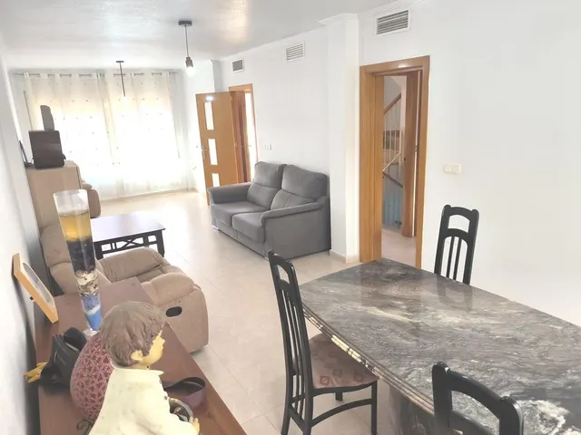 Duplex de 5 dormitorios y sotano privado — 12