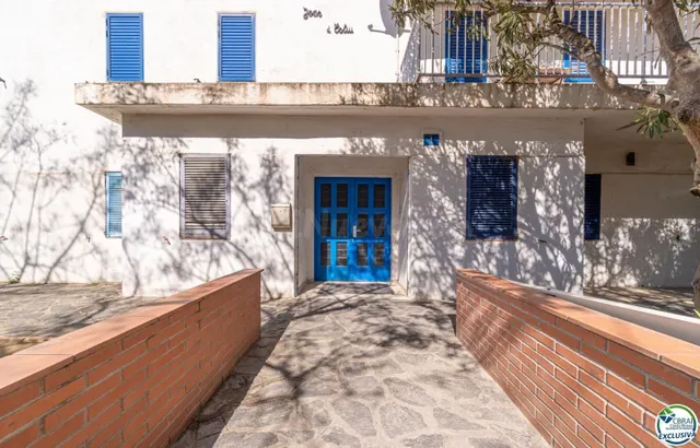 Apartamento reformado en Roses, a solo 30 metros de la playa - foto 2