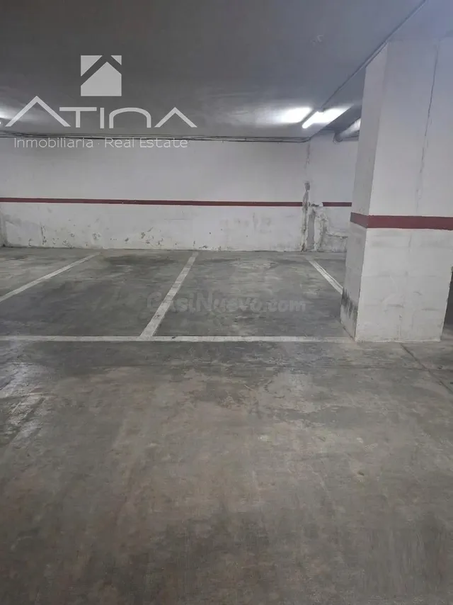 Plaza de garaje y trastero situados en el barrio del Raval d