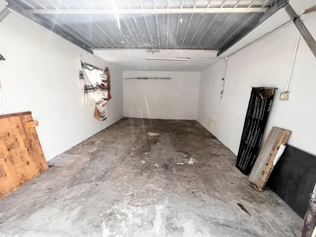 CHALET RUSTICO + APARTAMENTO DE INVITADOS, GARAJE, BUEN ACCESO, AIRE ACONDICIONADO — 28
