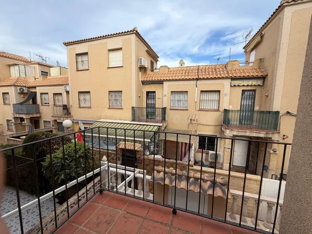 FABULOSO BUNGALOW DE PLANTA ALTA CON PISCINA COMUNITARIA, IDONEO COMO VACACIONAL — 3