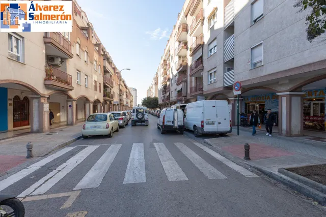 Moderno estudio tipo loft en urbanización villa pineda - zona villarejo — 24