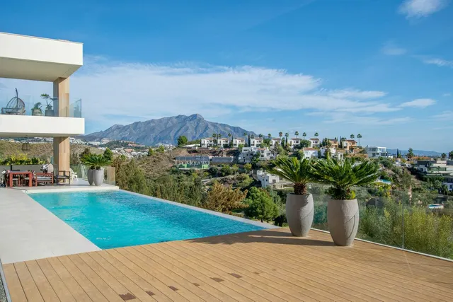 Chalet 5 habitaciones 616m² en venta - Costa del Sol — 33